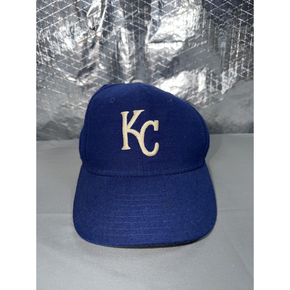 Vintage Kansas City Royals Hat Cap Fitted Mens 6 7/8 MLB New Era USA Signed